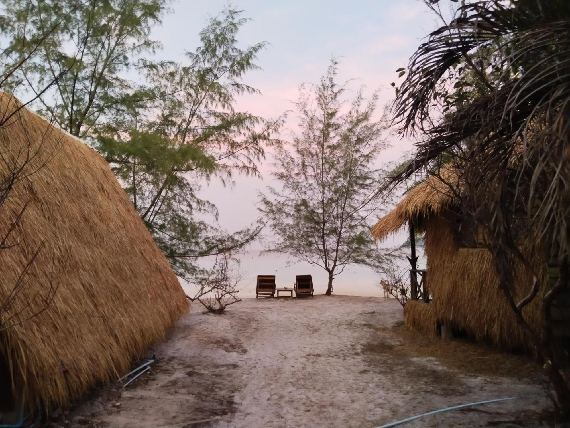 Green Blue Beach Hostel Koh Rong Sanloem Exterior foto