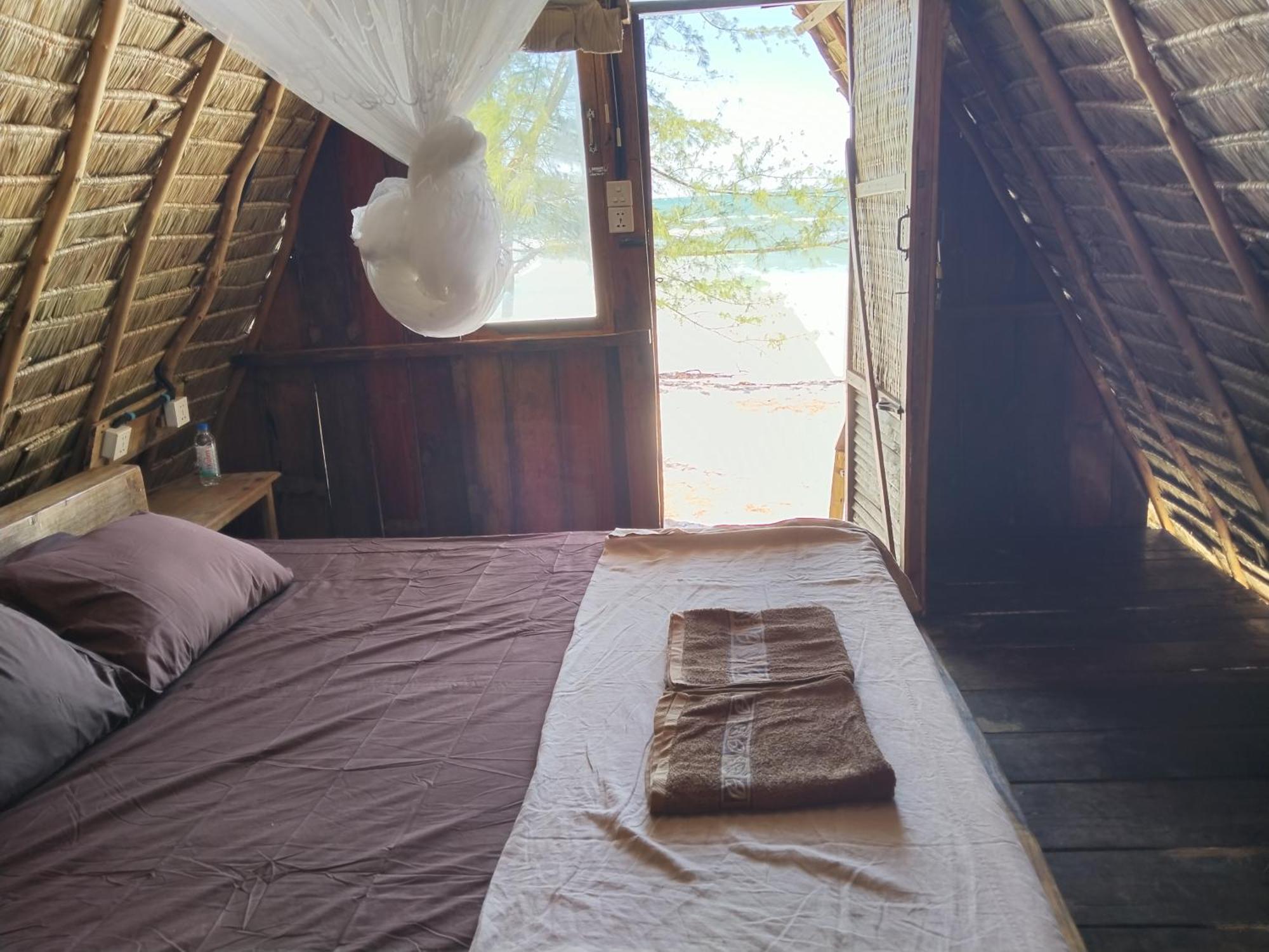 Green Blue Beach Hostel Koh Rong Sanloem Exterior foto